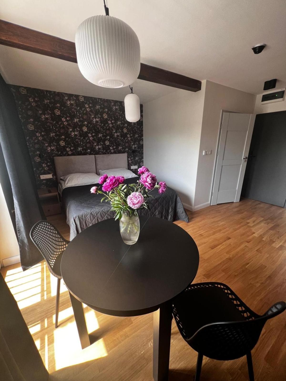 Apartamenty Sw Stanislawa Skierniewice Kültér fotó